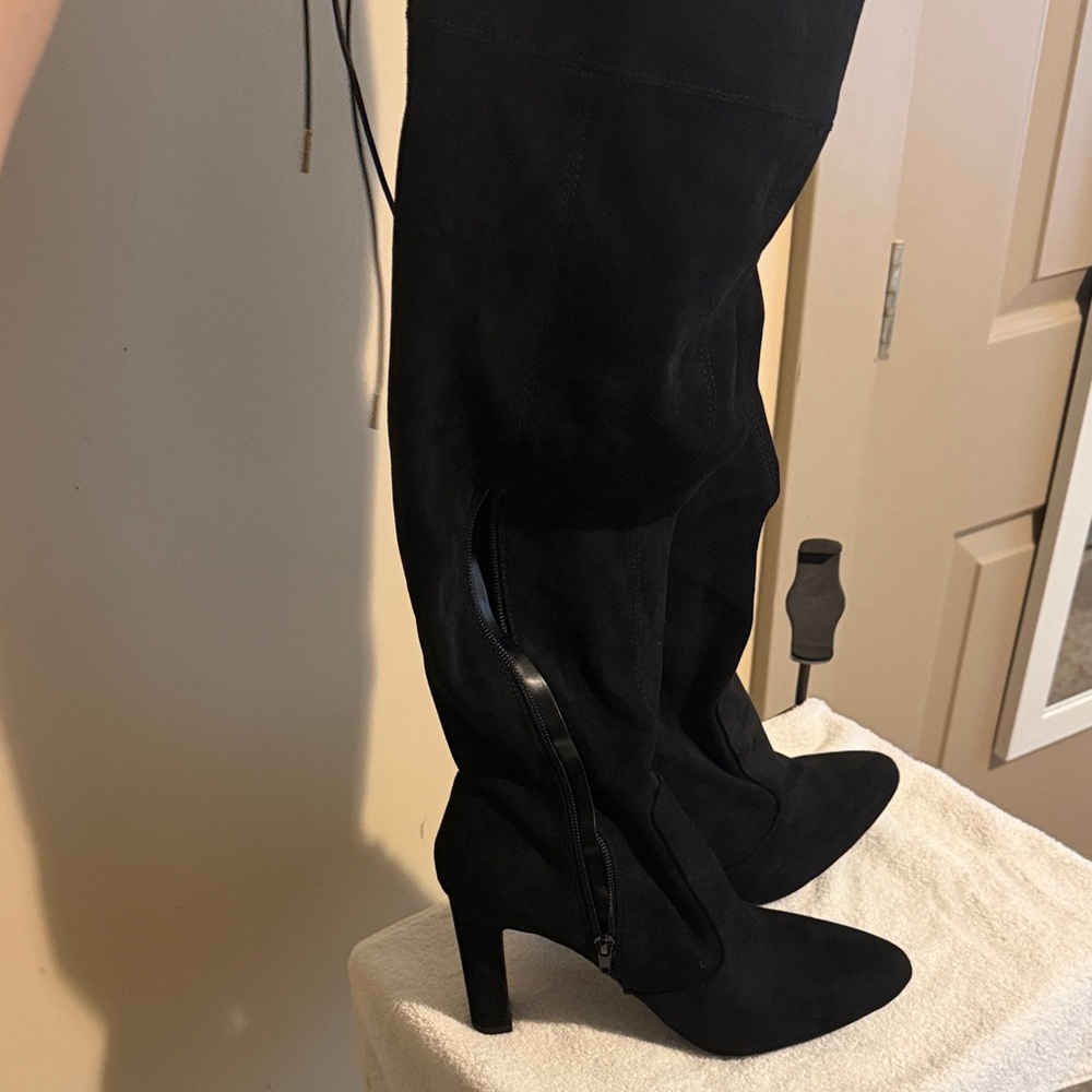 JustFab Elegant Black Over the Knee Boots